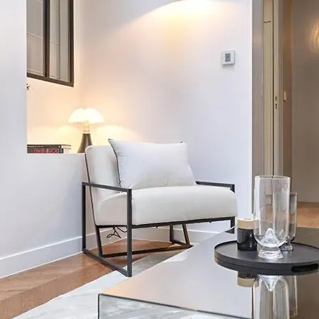 Апартаменты Mykeypers Incredible Luxury Flat 2br/6p - Champs-elysees Париж