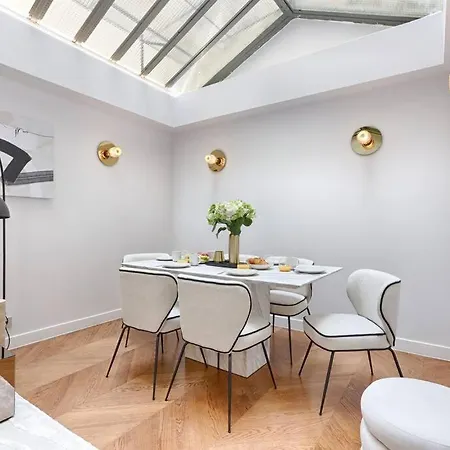 Апартаменты Mykeypers Incredible Luxury Flat 2br/6p - Champs-elysees *