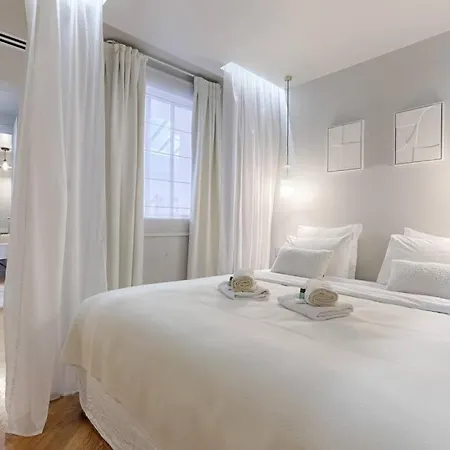 Mykeypers Incredible Luxury Flat 2br/6p - Champs-elysees Апартаменты Париж