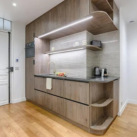 Mykeypers Incredible Luxury Flat 2br/6p - Champs-elysees Париж